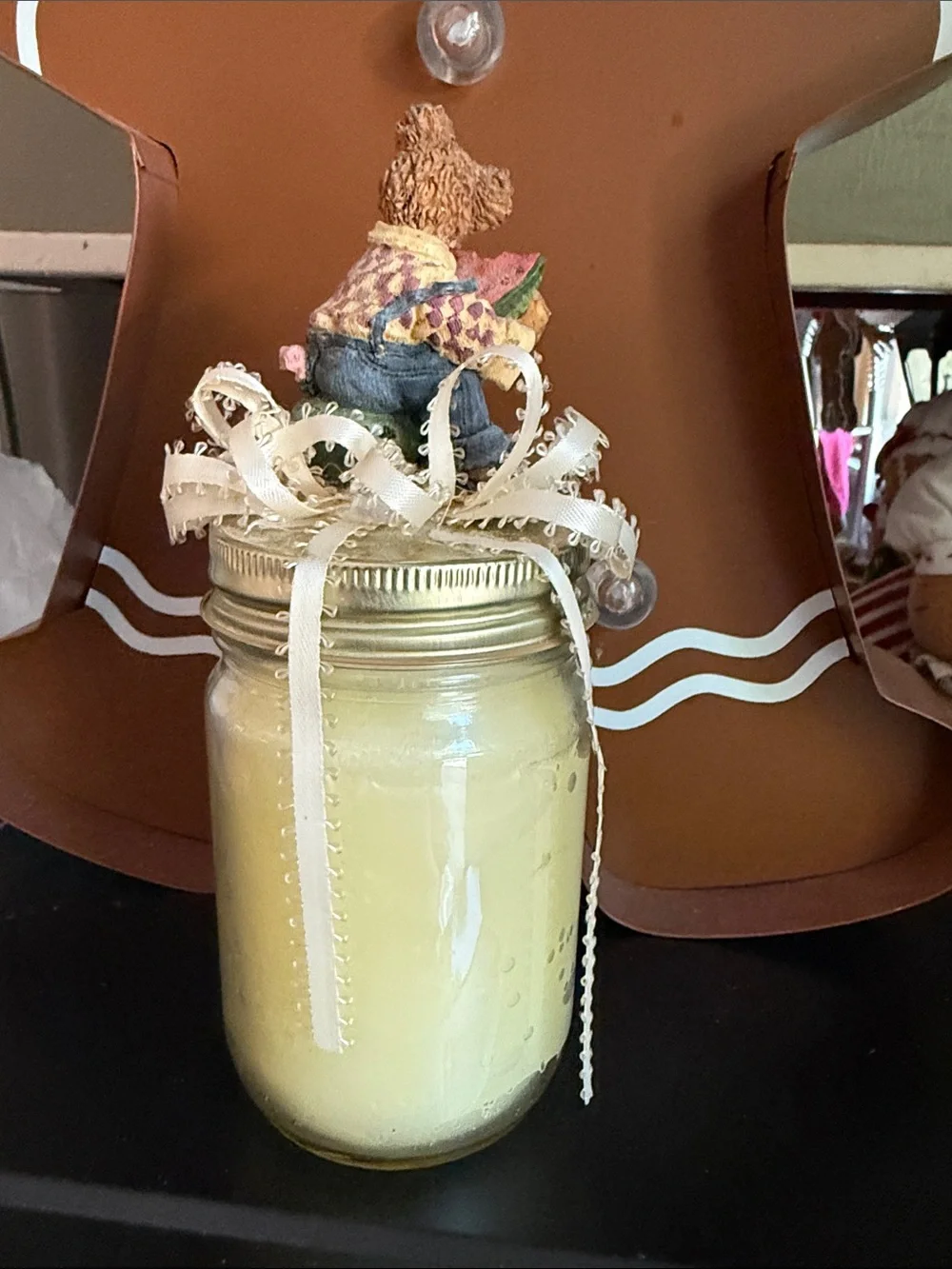 Hand-Poured Cream Soy Oatmeal Honey Candle Jar with Decorative Bear Lid